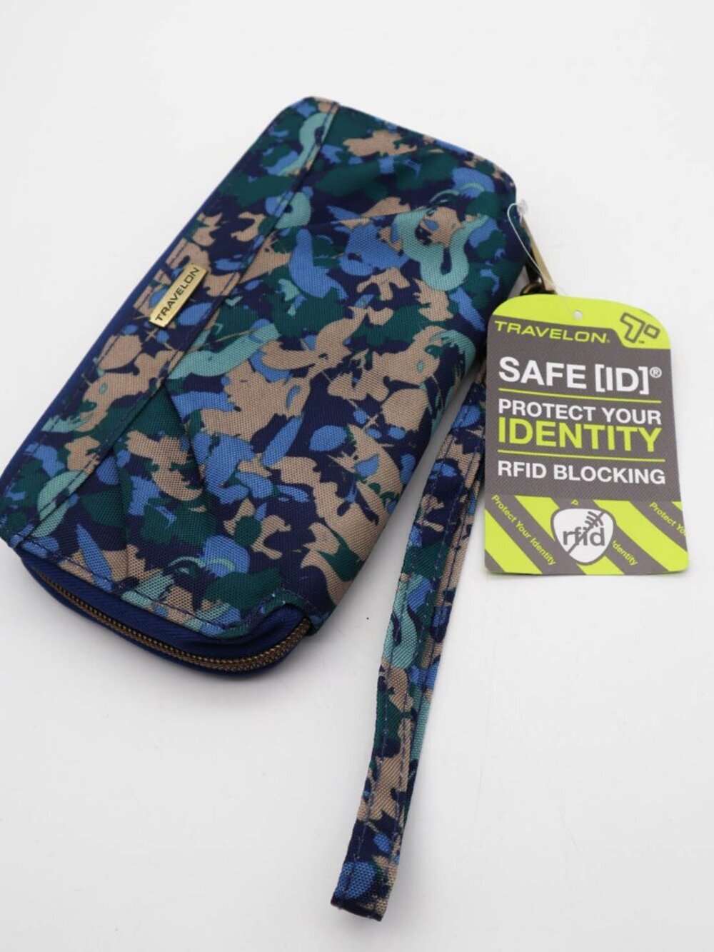 Travelon RFID Wristlet Zip Around Wallet Nylon Blue Abstract Print Organizers